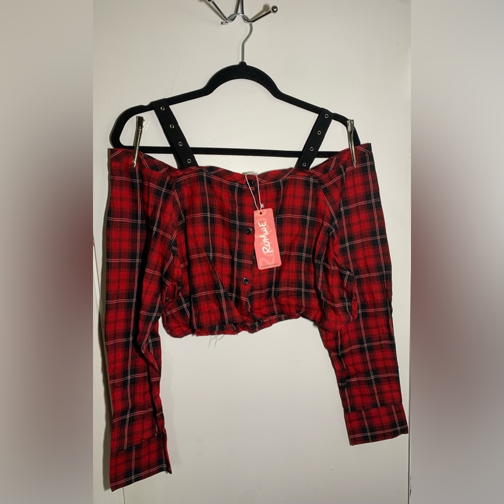 Romwe Red Plaid Crop Top size M NWT